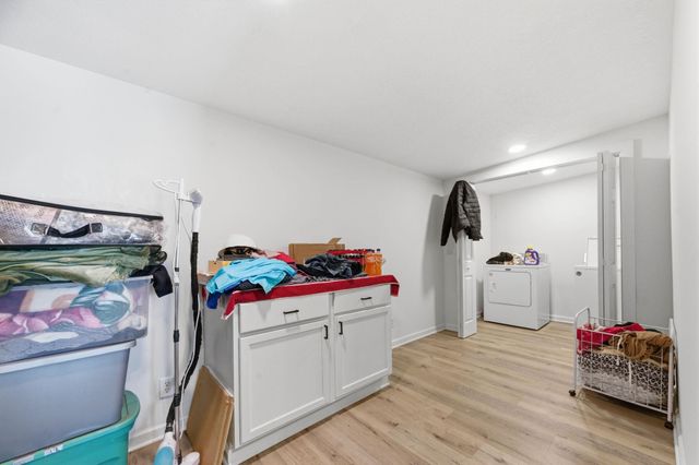 2739 S Rose Marie Ct, Wichita, KS 67216