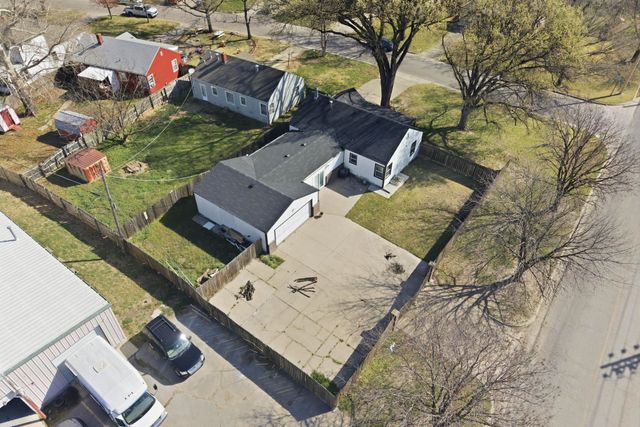 2739 S Rose Marie Ct, Wichita, KS 67216