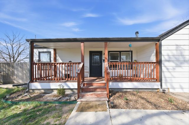 2739 S Rose Marie Ct, Wichita, KS 67216