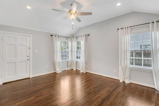 1004 Lawrence Street, Houston, TX 77008