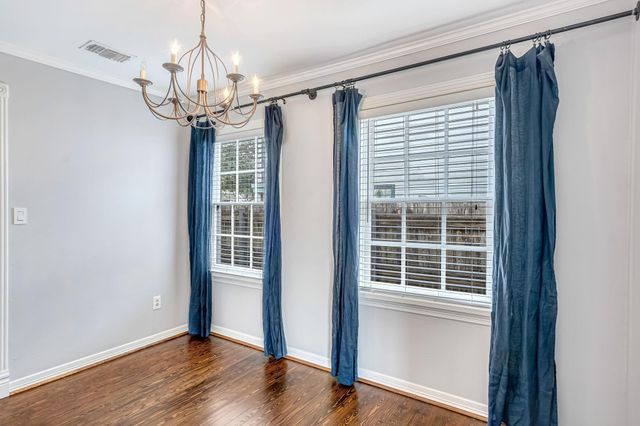 1004 Lawrence Street, Houston, TX 77008