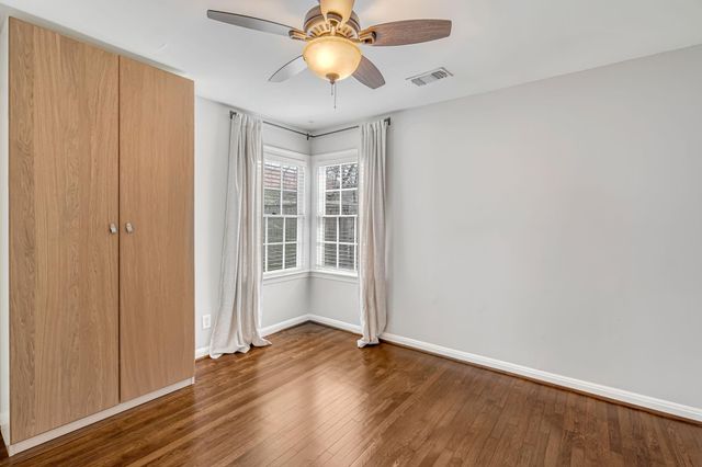 1004 Lawrence Street, Houston, TX 77008