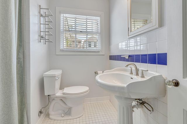 1004 Lawrence Street, Houston, TX 77008