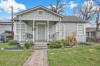 1004 Lawrence Street, Houston, TX 77008