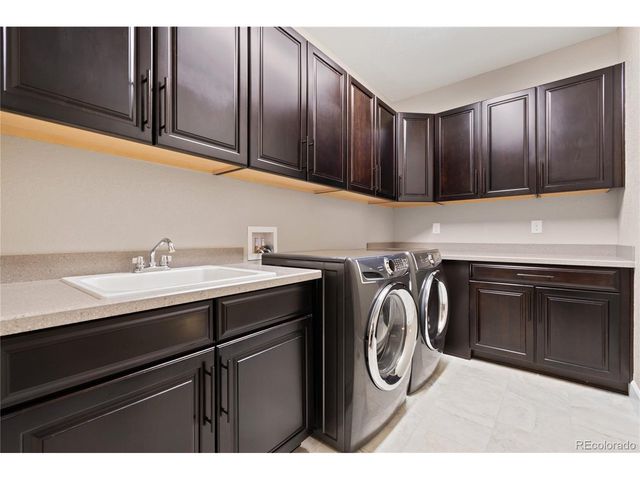 10662 Skydance Dr, Highlands Ranch, CO 80126