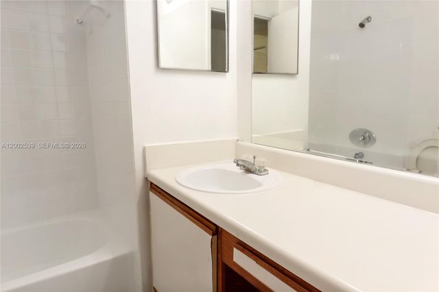 15285 SW 107th Ln 208, Miami, FL 33196