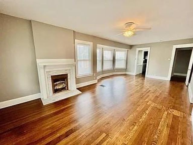 37 E 32nd Street, Kansas City, MO 64111