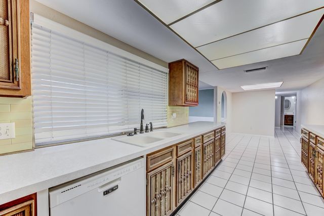 3023 Quail Valley East Drive, Missouri City, TX 77489