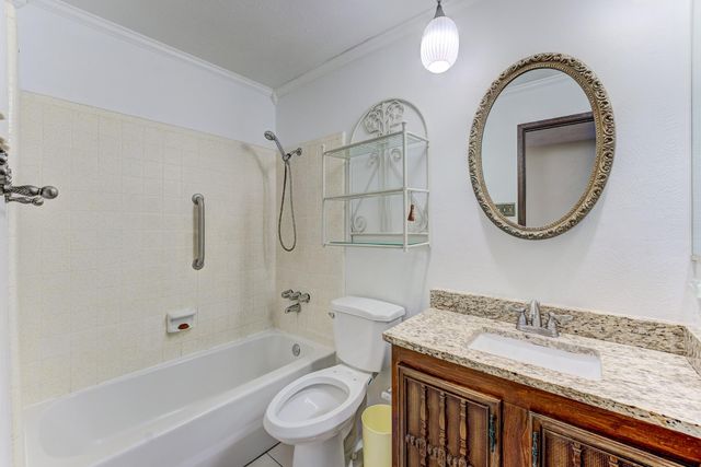 3023 Quail Valley East Drive, Missouri City, TX 77489