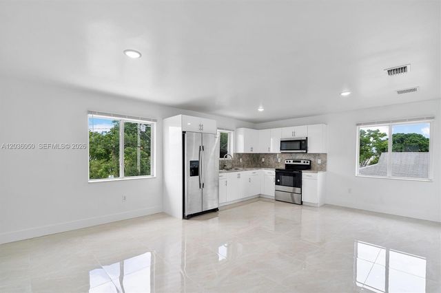 1766 NW 68th Ter, Miami, FL 33147
