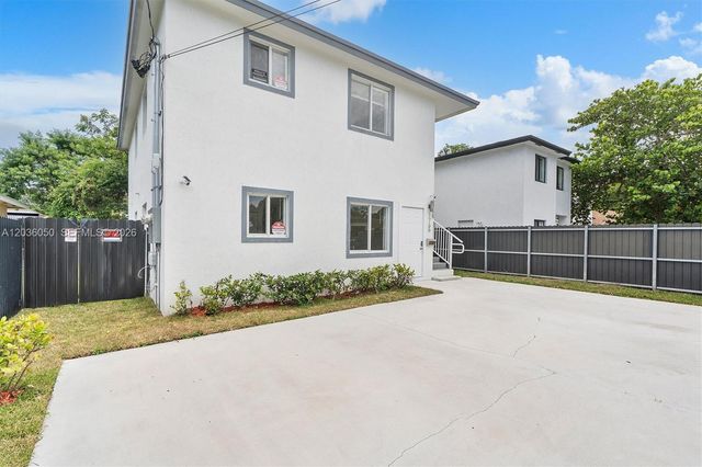1766 NW 68th Ter, Miami, FL 33147