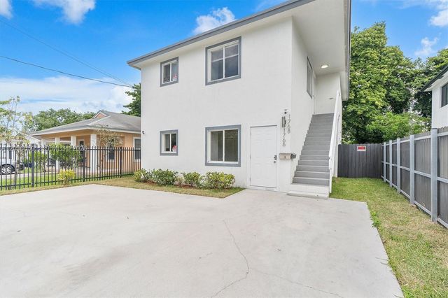 1766 NW 68th Ter, Miami, FL 33147