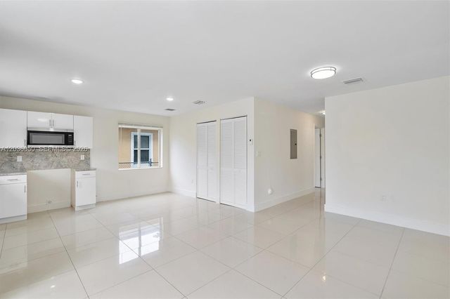1766 NW 68th Ter, Miami, FL 33147