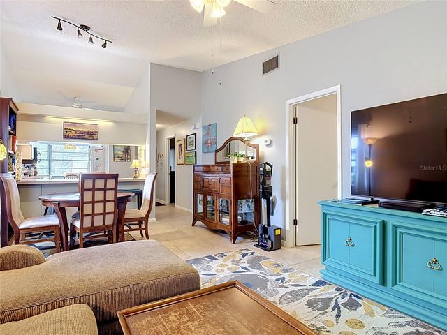 935 EASTRIDGE DRIVE 7A, Debary, FL 32713