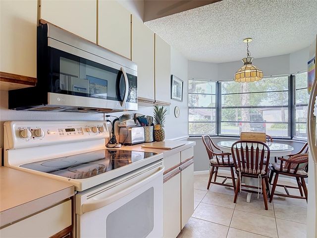 935 EASTRIDGE DRIVE 7A, Debary, FL 32713