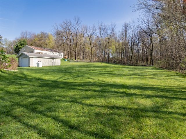157 Peterson Drive, Gobles, MI 49055