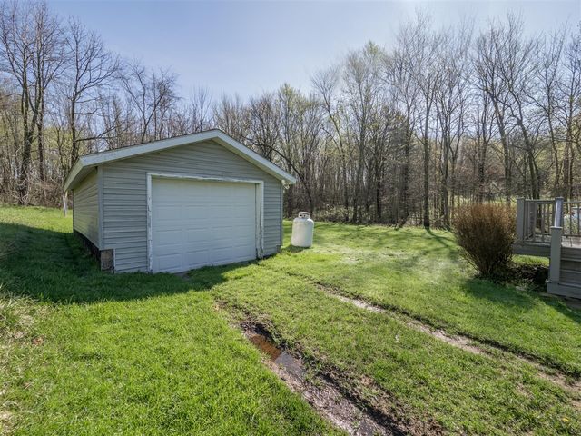 157 Peterson Drive, Gobles, MI 49055