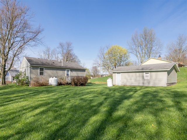 157 Peterson Drive, Gobles, MI 49055