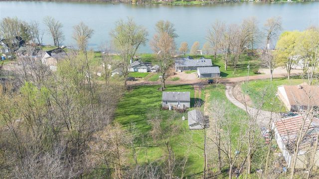 157 Peterson Drive, Gobles, MI 49055