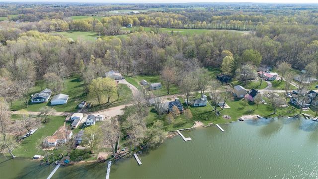 157 Peterson Drive, Gobles, MI 49055