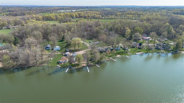 157 Peterson Drive, Gobles, MI 49055