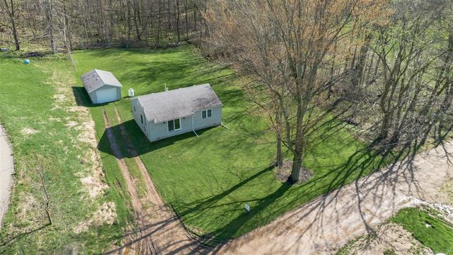 157 Peterson Drive, Gobles, MI 49055