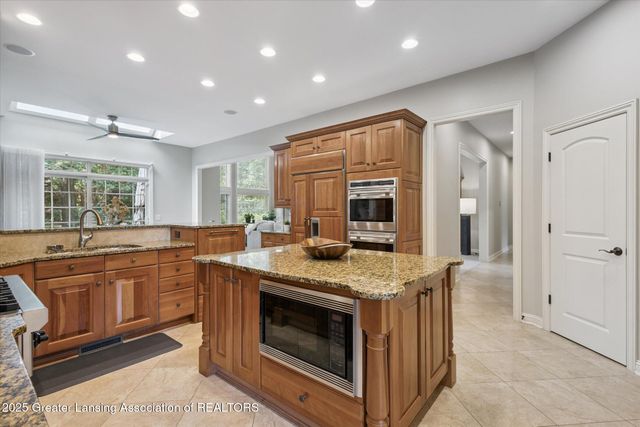 1437 Wandering Way, Okemos, MI 48864