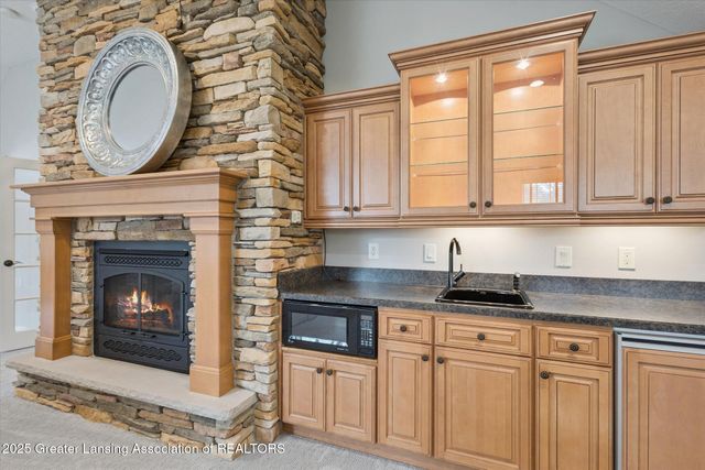 1437 Wandering Way, Okemos, MI 48864