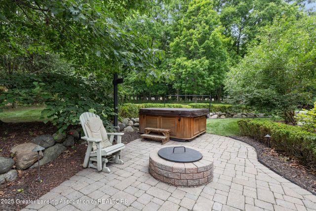 1437 Wandering Way, Okemos, MI 48864