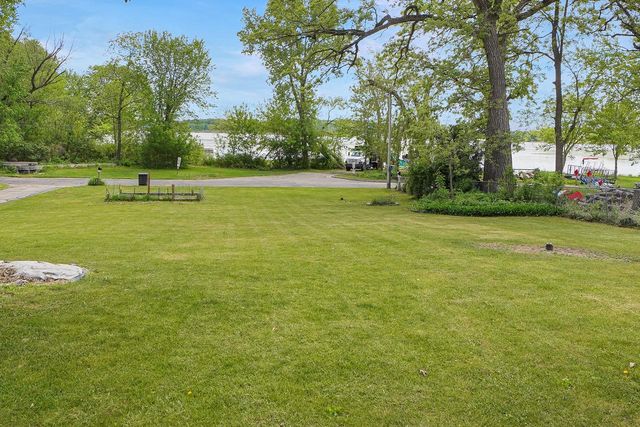 528 Wahl AVENUE, Mukwonago, WI 53149