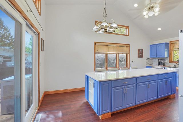 528 Wahl AVENUE, Mukwonago, WI 53149