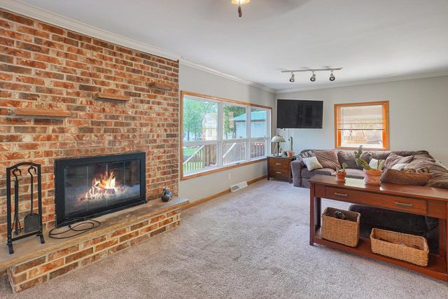 528 Wahl AVENUE, Mukwonago, WI 53149
