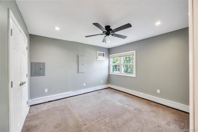 21 Horn Lane, Levittown, NY 11756