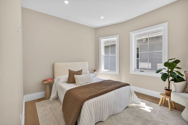 131 Hudson Street 2, Somerville, MA 02144