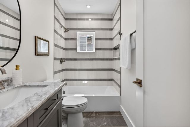 131 Hudson Street 2, Somerville, MA 02144