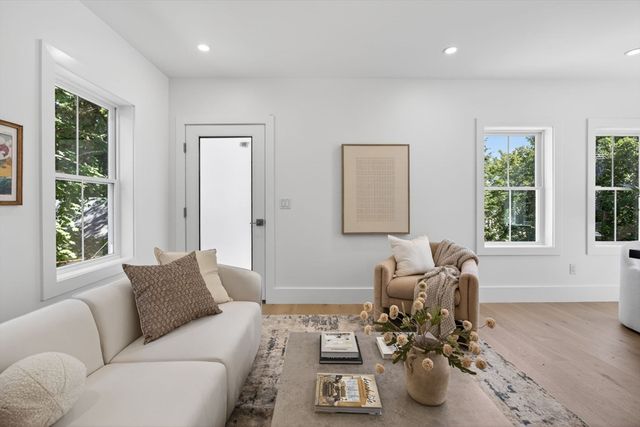 131 Hudson Street 2, Somerville, MA 02144