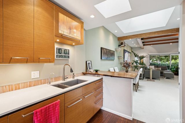 2576 Post Street, San Francisco, CA 94115