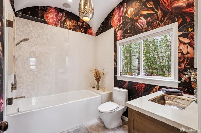 2576 Post Street, San Francisco, CA 94115