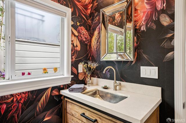 2576 Post Street, San Francisco, CA 94115