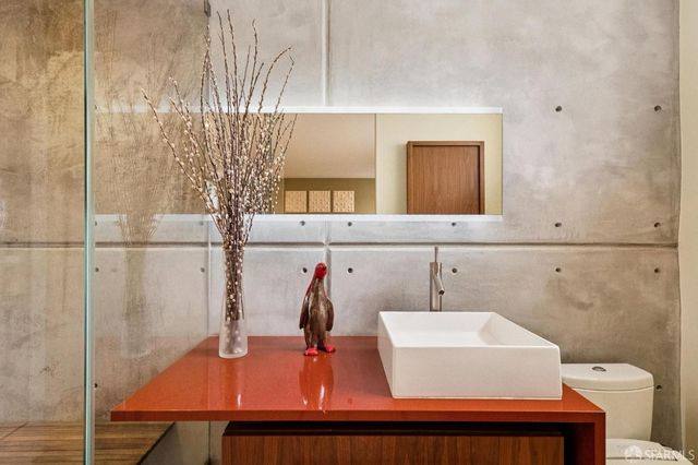 2576 Post Street, San Francisco, CA 94115