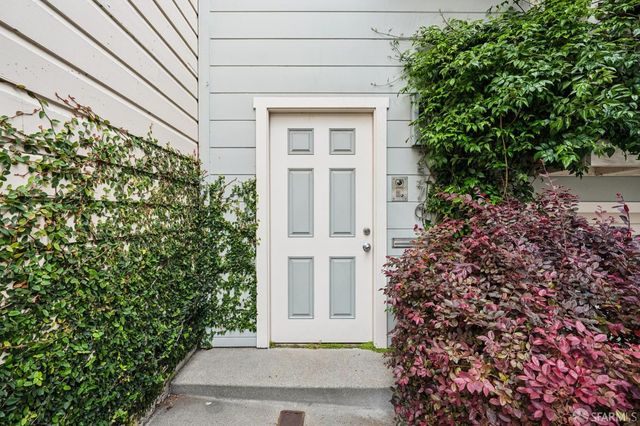 2576 Post Street, San Francisco, CA 94115