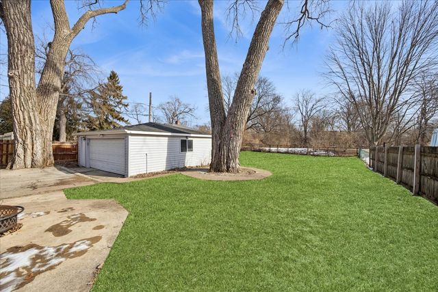 4707 River Drive, Lisle, IL 60532