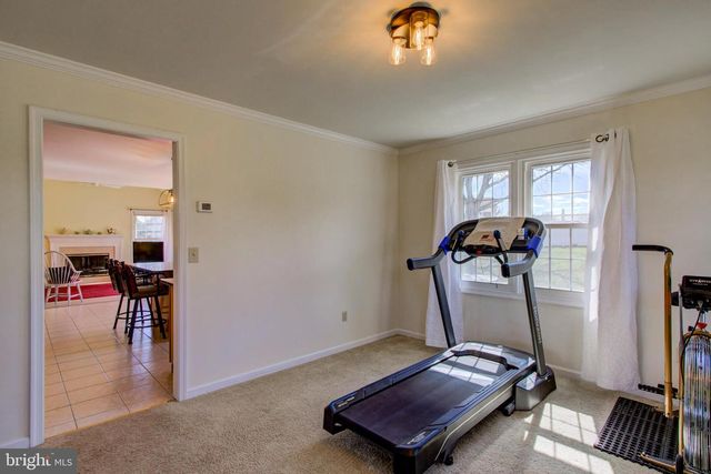 19 PONDS END DR, Downingtown, PA 19335