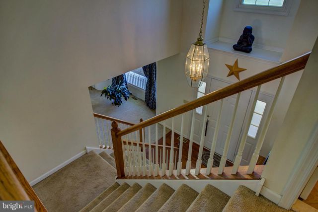 19 PONDS END DR, Downingtown, PA 19335