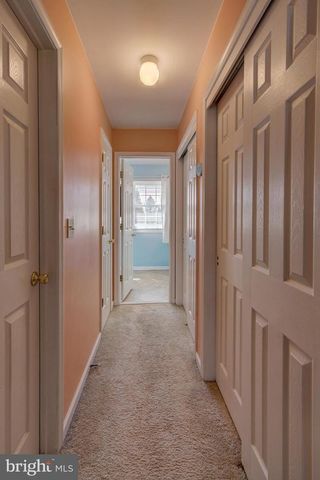 19 PONDS END DR, Downingtown, PA 19335