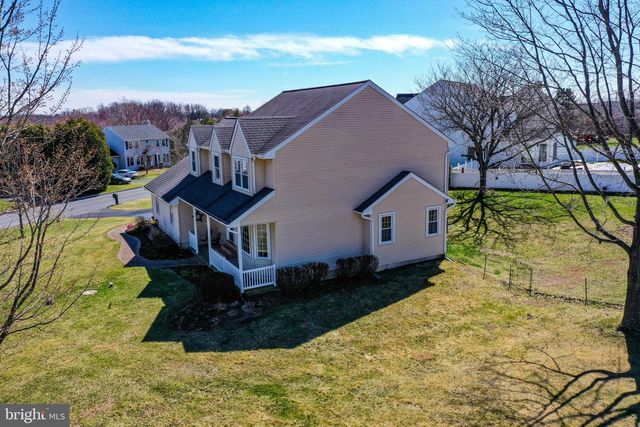 19 PONDS END DR, Downingtown, PA 19335