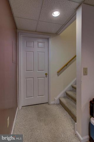 19 PONDS END DR, Downingtown, PA 19335