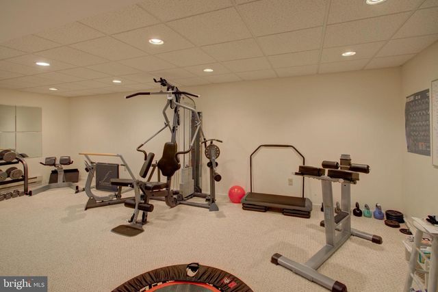 19 PONDS END DR, Downingtown, PA 19335