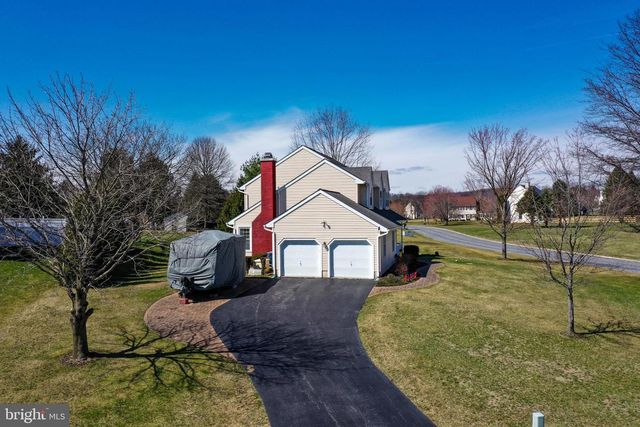 19 PONDS END DR, Downingtown, PA 19335