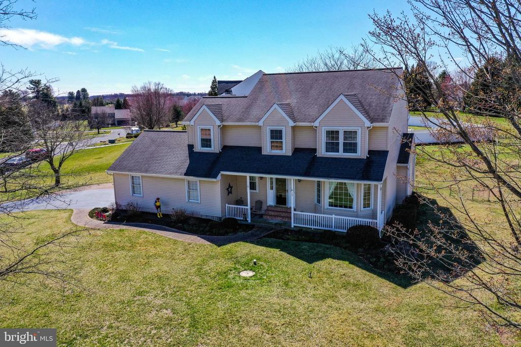 19 PONDS END DR, Downingtown, PA 19335